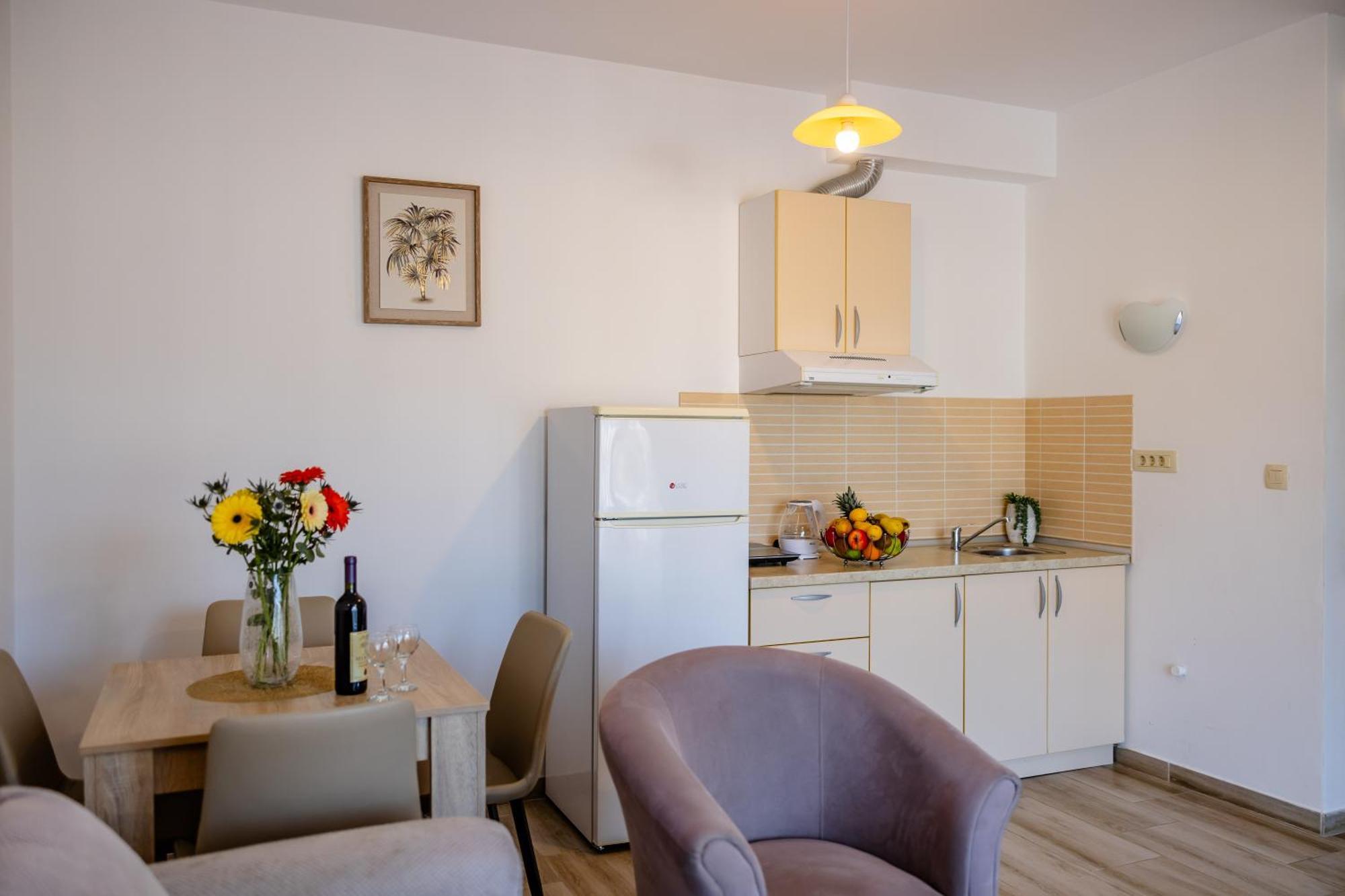 Arvala Apartments 부드바 객실 사진