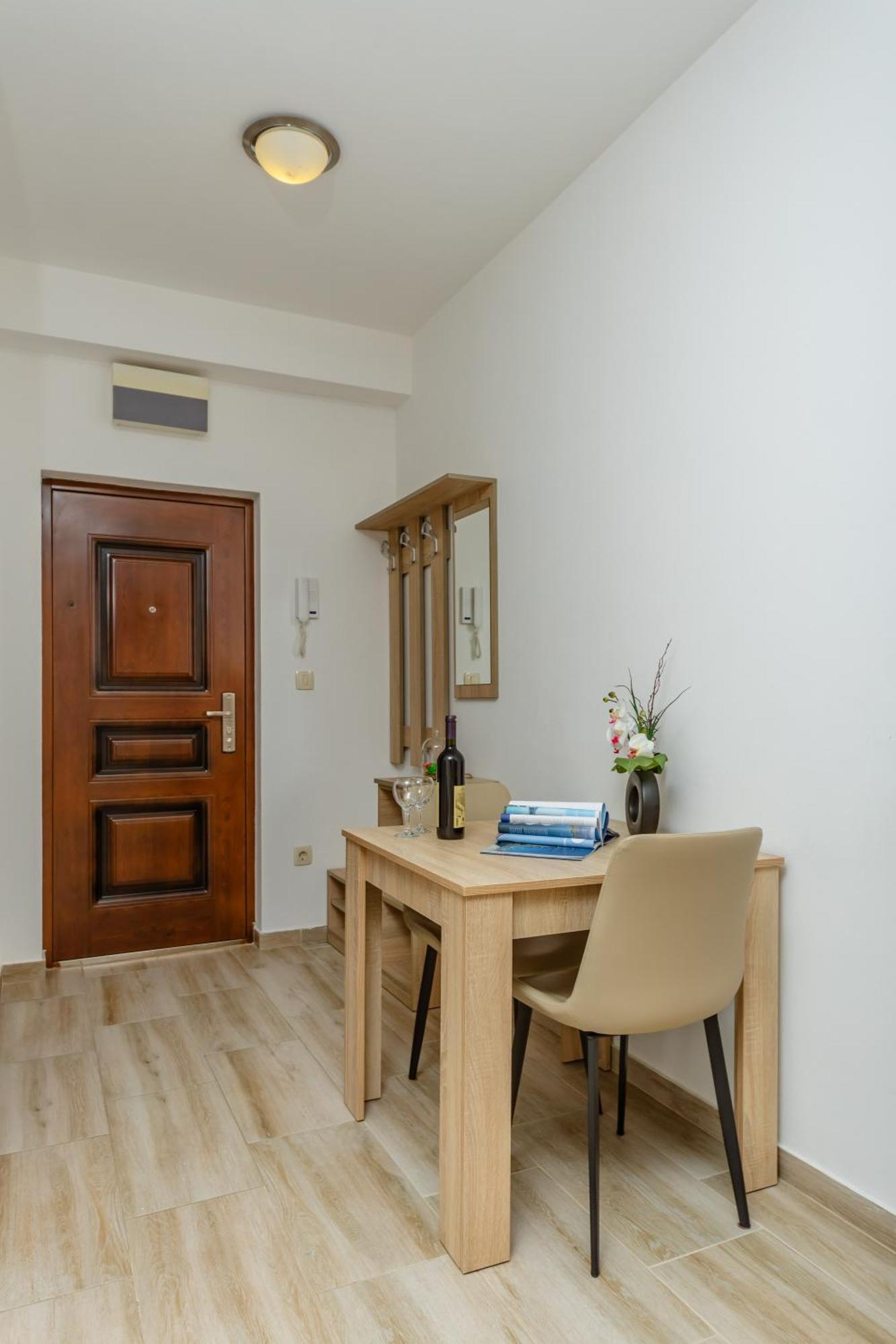Arvala Apartments 부드바 객실 사진